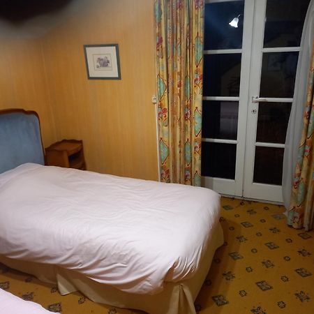 Tromcourt Hotel Couvin Kültér fotó