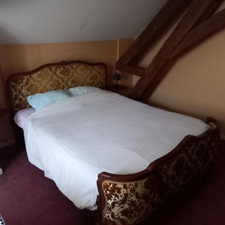 Tromcourt Hotel Couvin Kültér fotó