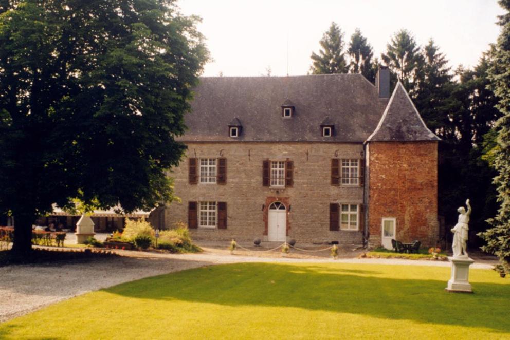 Tromcourt Hotel Couvin Kültér fotó